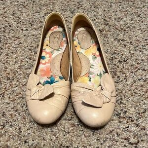 Born Molly Off-White flats 8.5M